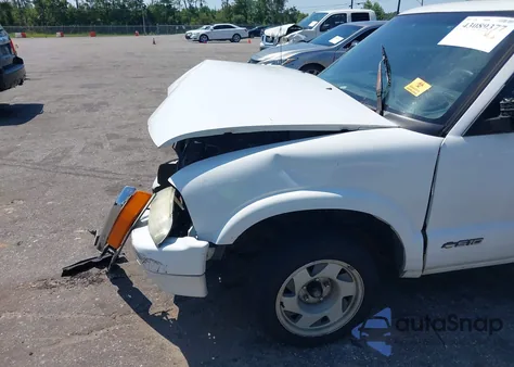 2001 Chevrolet S-10 Ls from USA, damaged, VIN 1GCCS19W218191492